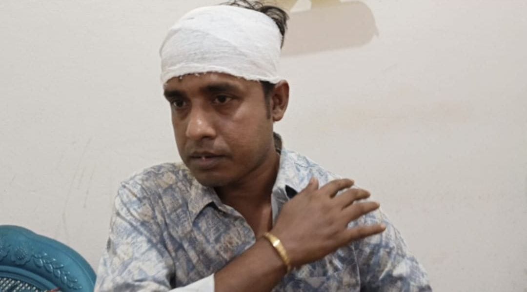 নাম ভাঙিয়ে মাদক ও টাকা দাবি প্রতিবাদ কড়াই জীবননগর যুবদল নেতা ও বাবাকে মারধর করা অভিযোগ উঠেছে।