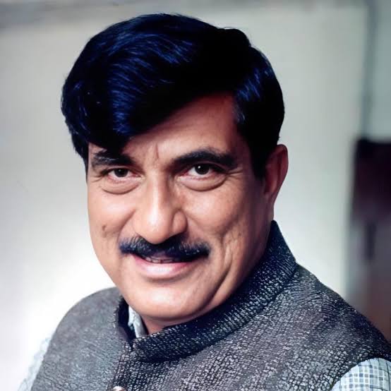 কত নেতা আইলা গেলা,নাছির উদ্দিন টিকই রইলা