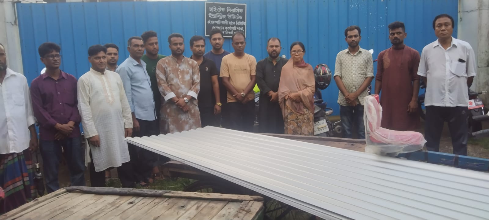 মধুপুরে সংবাদ প্রকাশের পর সুপ্রীয়া ম্রী পেলেন ঘর তৈরির ঢেউটিন