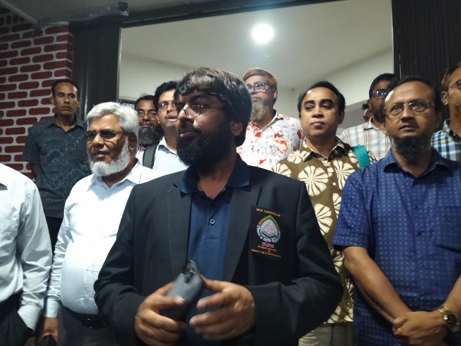শাকসু নির্বাচনের জন্য ১৩সদস্য বিশিষ্ট কমিশন গঠন
