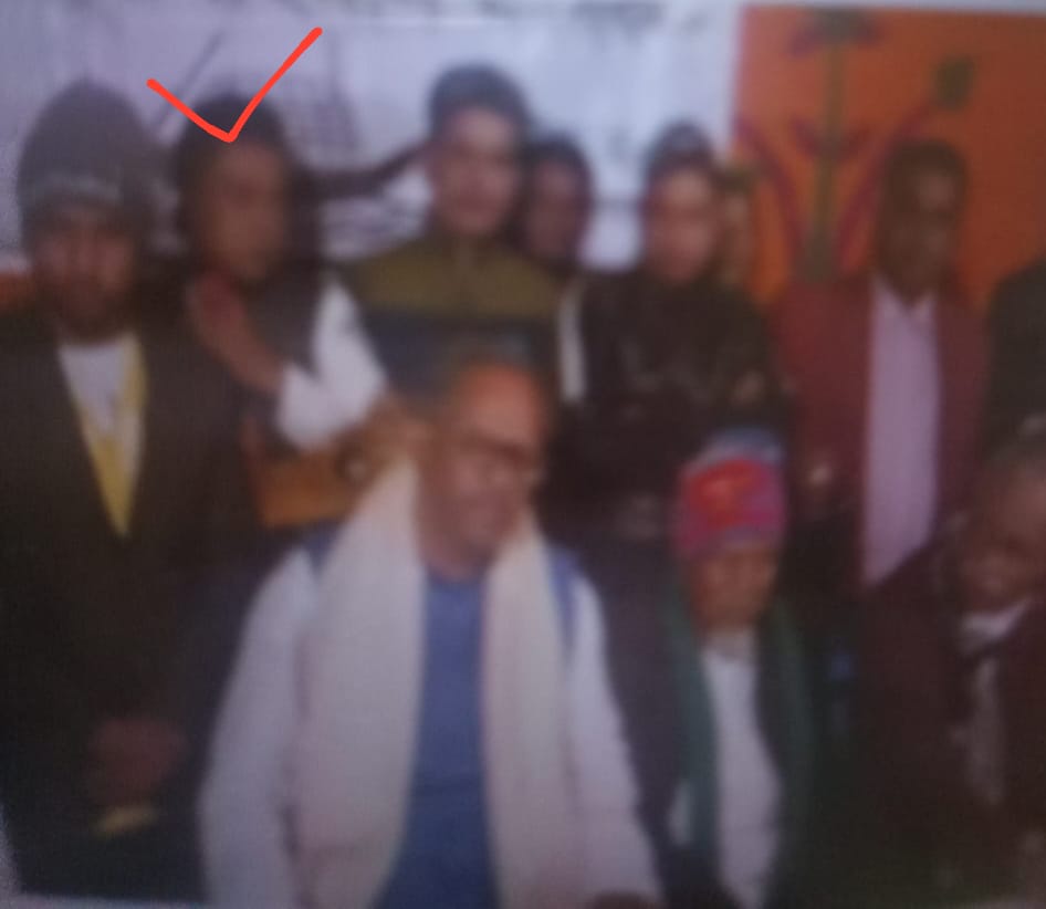 সুনামগঞ্জে একুশে টিভির প্রতিনিধি আব্দুস সালামের অফিসে ঢুকে সাবেক আ’লীগ নেতা ইসলাম উদ্দিনের তাণ্ডব, চাঁদা দাবি, ভাংচুর ও মোবাইল ছিনতাইয়ের পর ফেসবুকে লাইভে অপপ্রচার; থানায় অভিযোগ দায়ের।