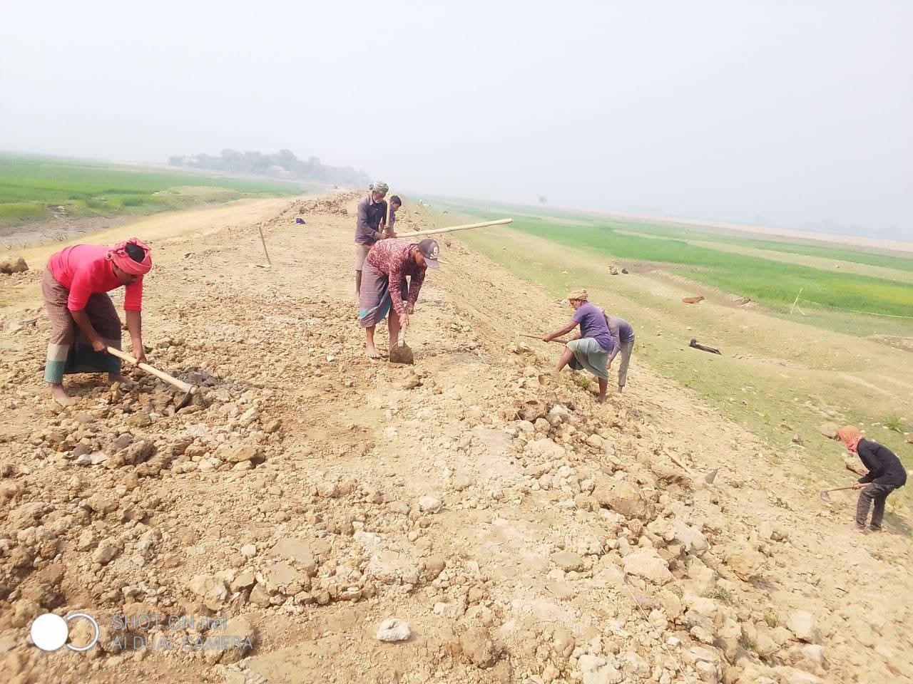 শান্তিগঞ্জের হাওর রক্ষা বাধে বিল নিয়ে বিপাকে পি আইসিরা :
