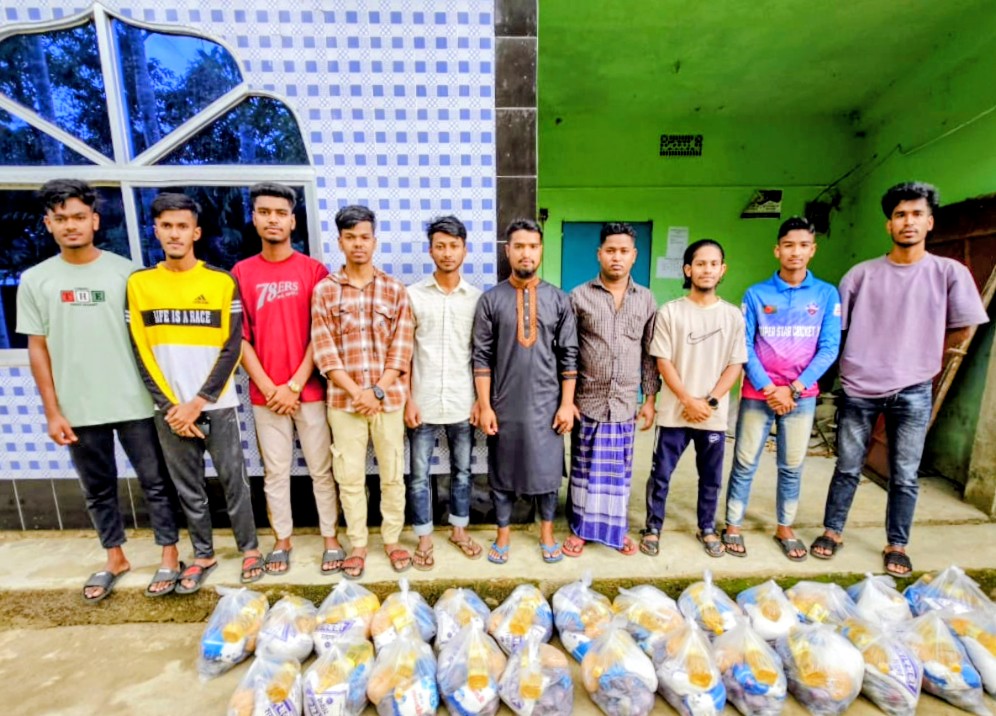 দোয়ারাবাজার পান্ডারগাঁও ইউনিয়নে পবিত্র ঈদুল ফিতর উপলক্ষে ঈদ সামগ্রী বিতরণ