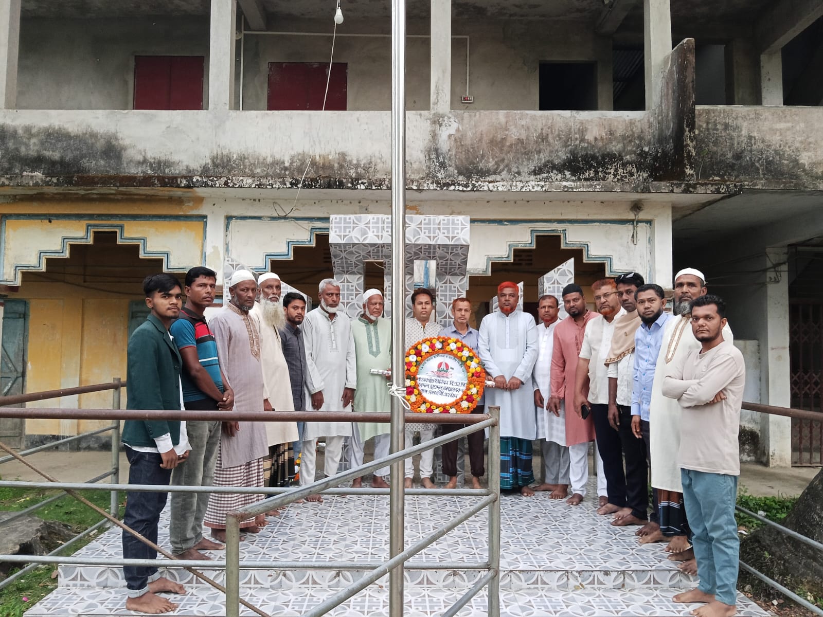 দোয়ারাবাজারে যথাযোগ্য মর্যাদায় মহান স্বাধীনতা ও জাতীয় দিবসে শহীদ মিনারে শ্রদ্ধাঞ্জলি