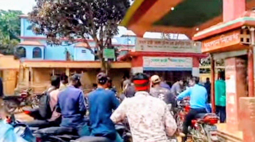 দিরাই তেলের পাম্পে সিন্ডিকেটের অভিযোগ, বিপাকে সাধারণ মোটরসাইকেল চালকরা