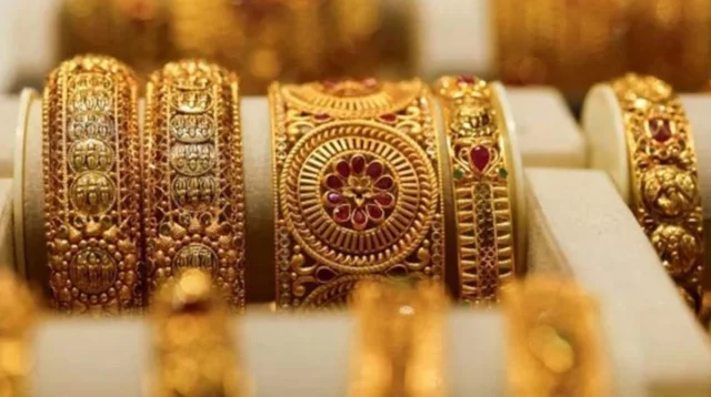 বিশ্ববাজারে কমল স্বর্ণের দাম