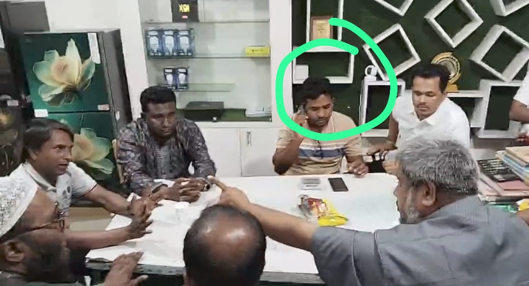 শান্তিগঞ্জে হাওরের মাটি কাটায় বাধা দেওয়ায় সাংবাদিকদের ওপর প্রভাবশালী চক্রের হামলা ও হেনস্তা ​