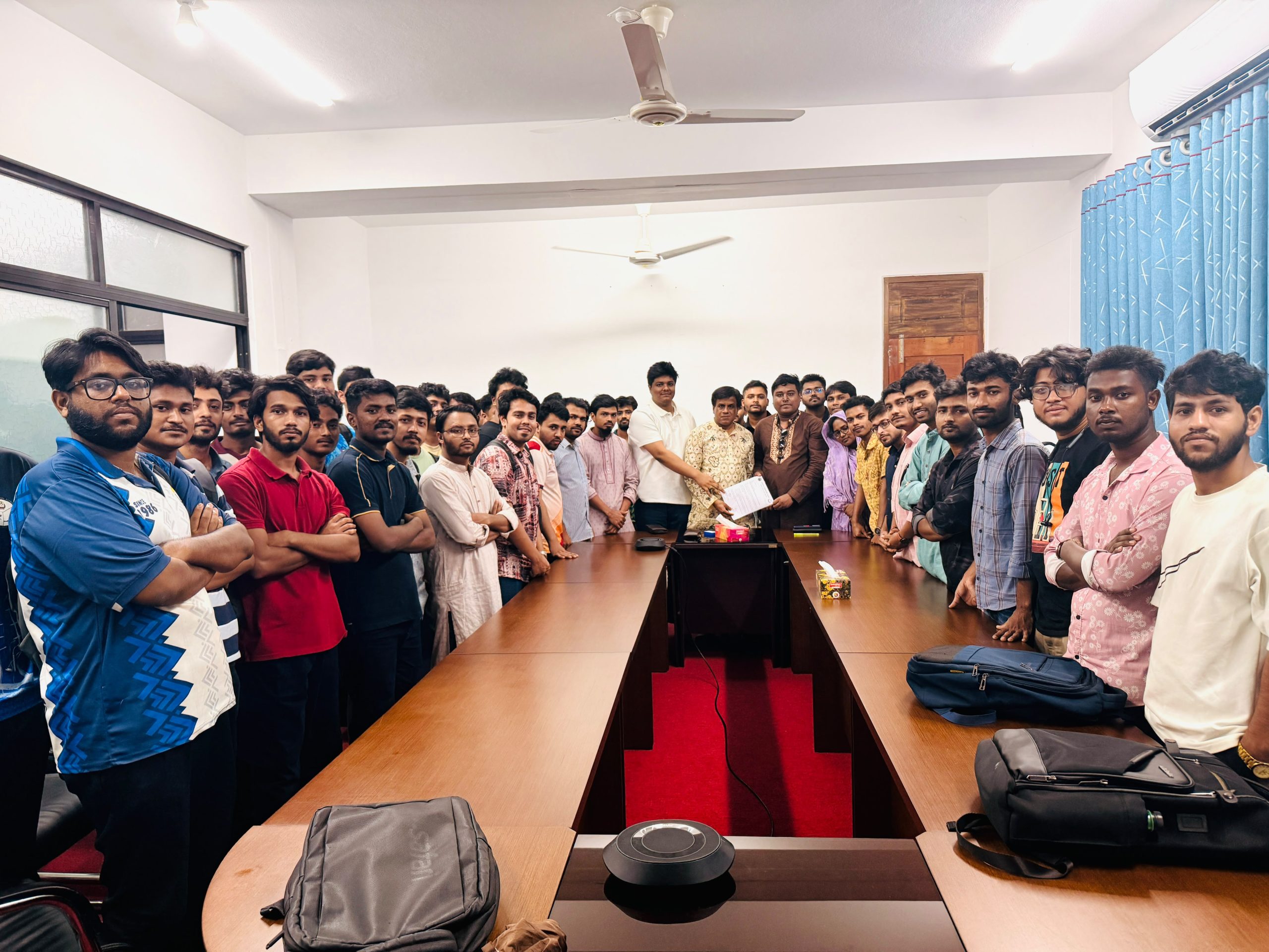 ক্যাম্পাসে ডেঙ্গু প্রতিরোধে পদক্ষেপ চেয়ে শাবিপ্রবি ছাত্রদলের স্মারকলিপি
