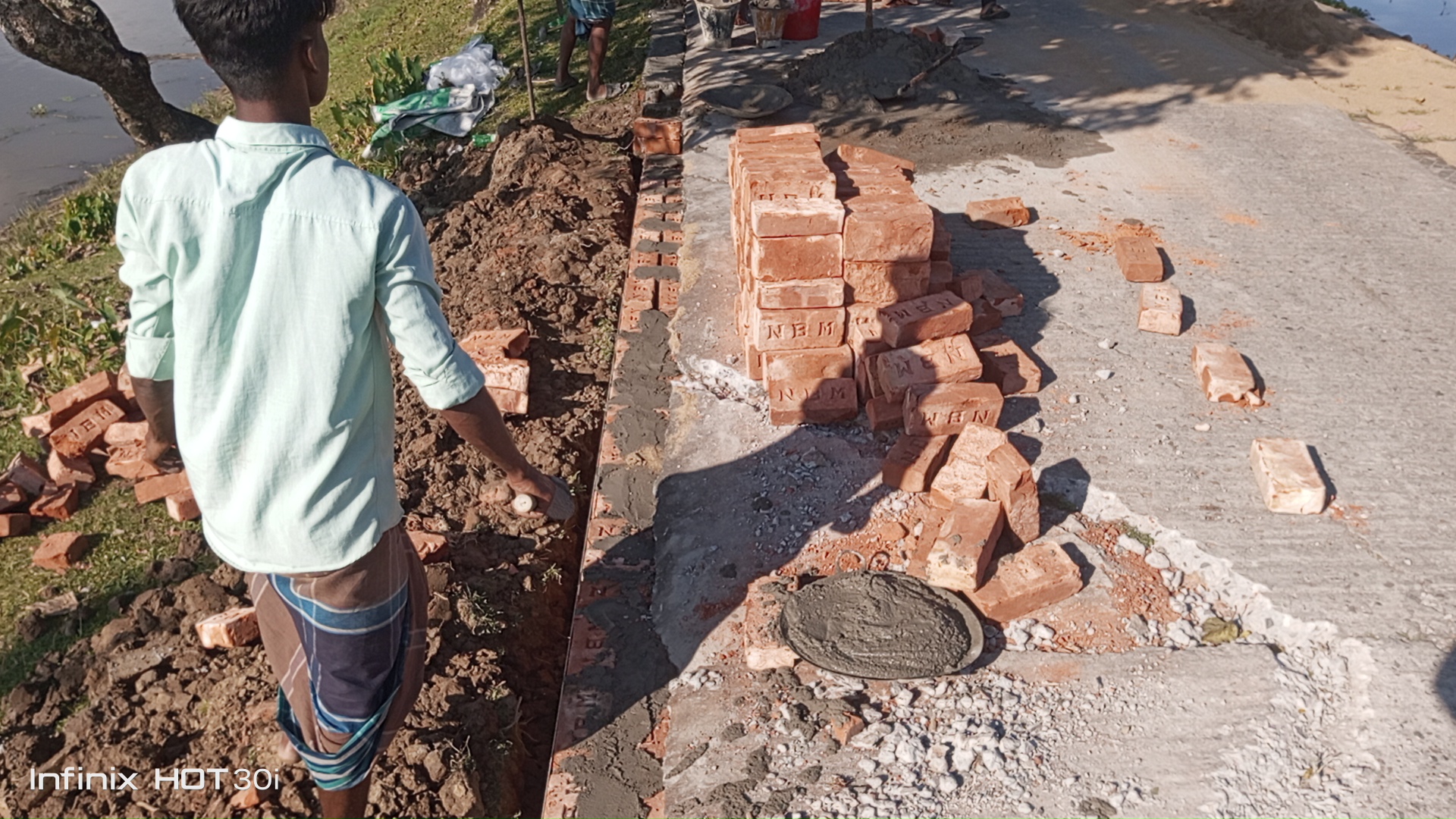 অবশেষে দোয়ারাবাজারে দুর্ঘটনাপ্রবণ সড়কের সংস্কারকাজ