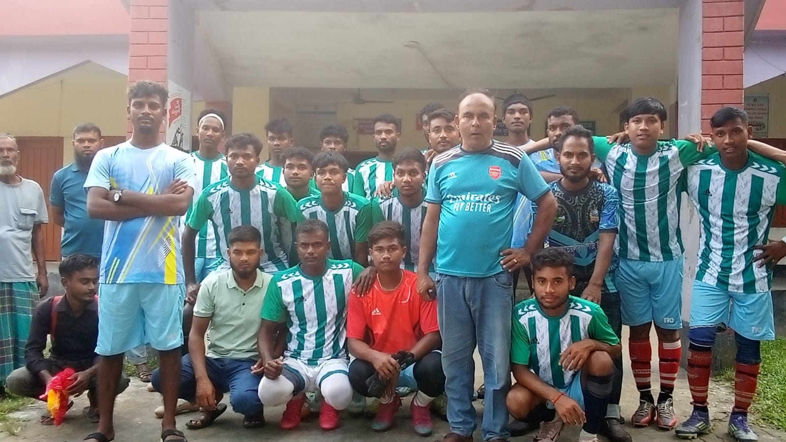 ধরঞ্জি ইউনিয়ন ফুটবল টুর্নামেন্টের ফাইনালে ৭ ও ২ নম্বর ওয়ার্ড