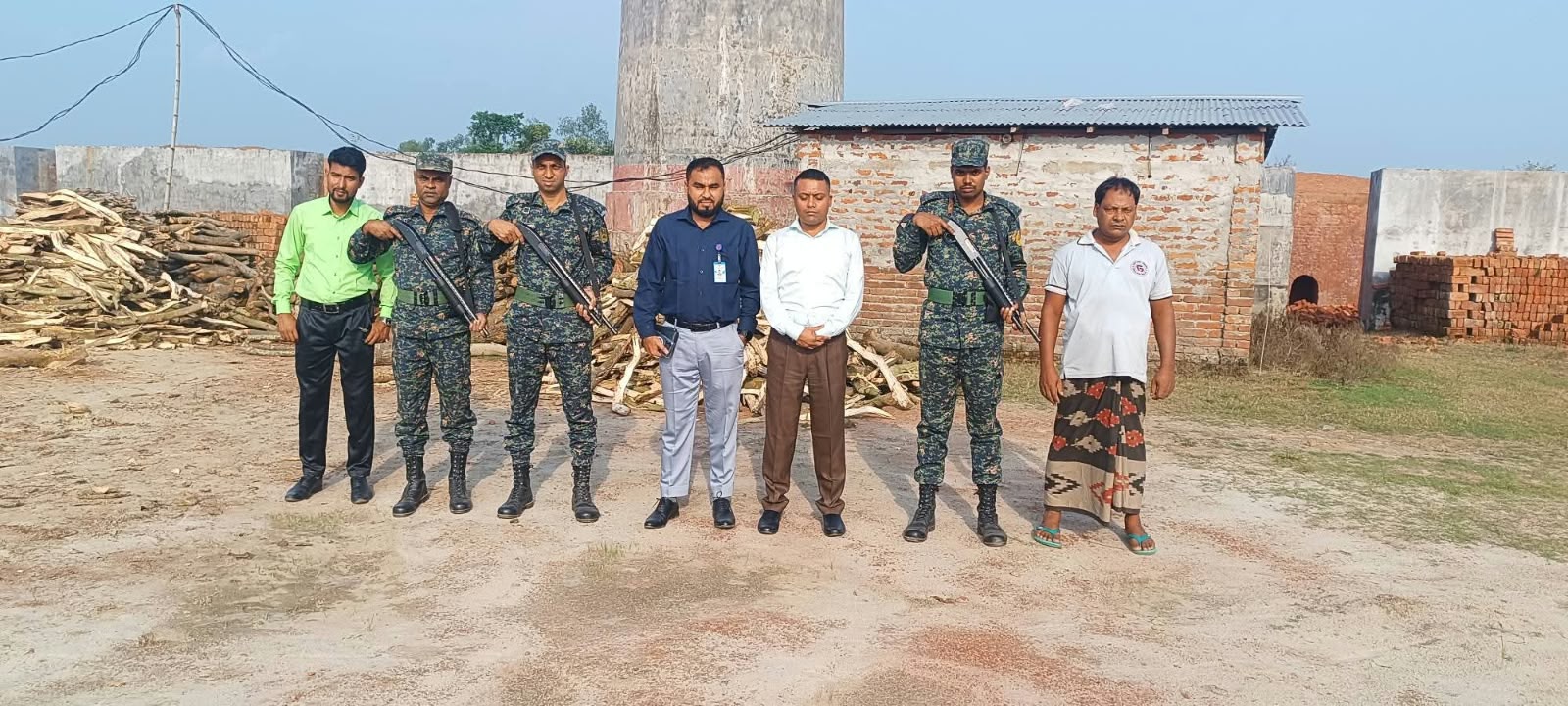 ধামইরহাটে অবৈধ ইটভাটাকে ১ লাখ টাকা জরিমানা