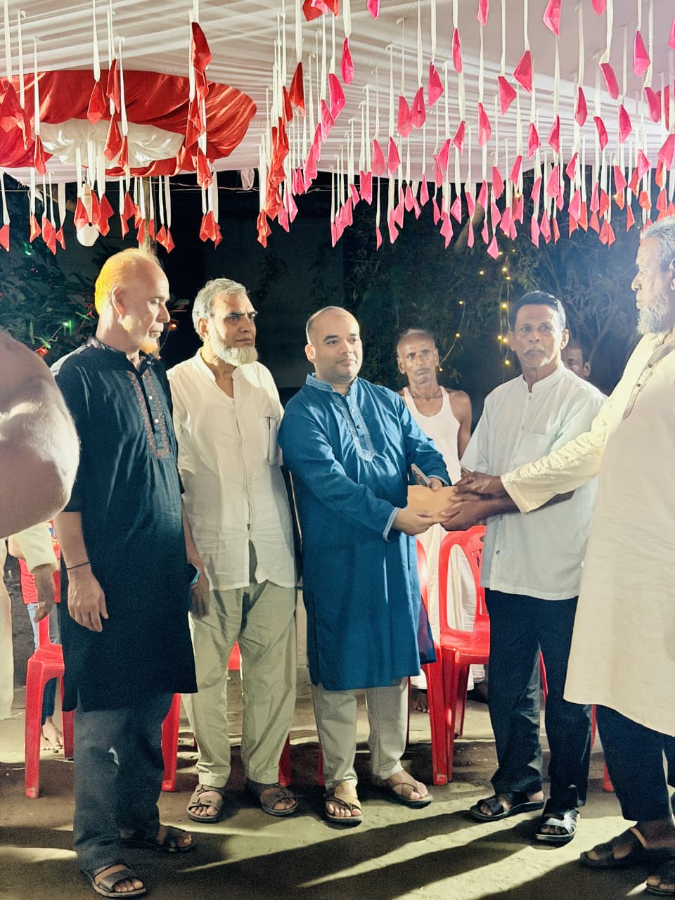 দুর্গাপূজায় বিশাল মোটরসাইকেল বহর নিয়ে মিছির আলীর মণ্ডপ পরিদর্শন