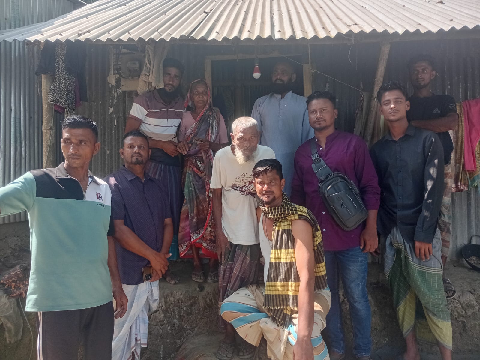 শান্তিগঞ্জে সবার একটু সহায়তায় বেঁচে যেতে পারে রায়েক নুরের জীবন